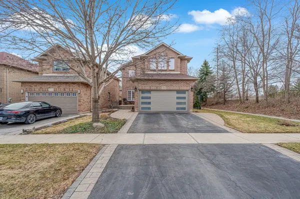 2423 Valley Heights CRES, Oakville, ON L6H 6X2