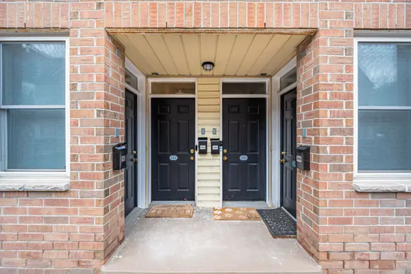 760 Lawrence AVE W #153, Toronto W04, ON M6A 3E7