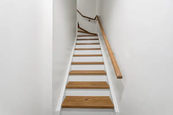 760 Lawrence AVE W #153, Toronto W04, ON M6A 3E7