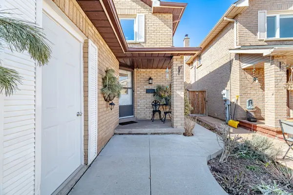 66 Cheviot CRES, Brampton, ON L6Z 4G7