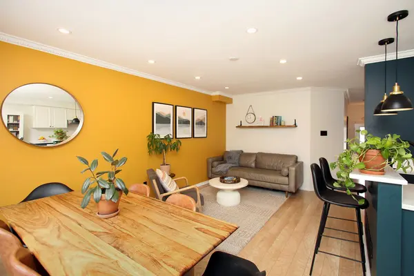 5223 Fairford CRES #55, Mississauga, ON L5V 2M6