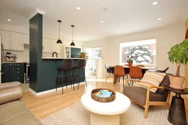 5223 Fairford CRES #55, Mississauga, ON L5V 2M6