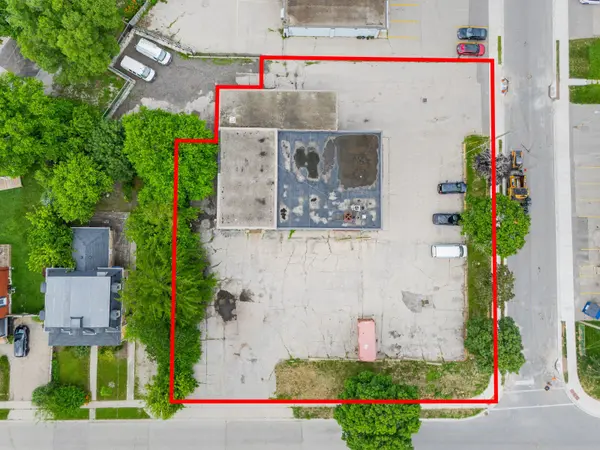 8 Oxford ST, Cambridge, ON N1R 1M2