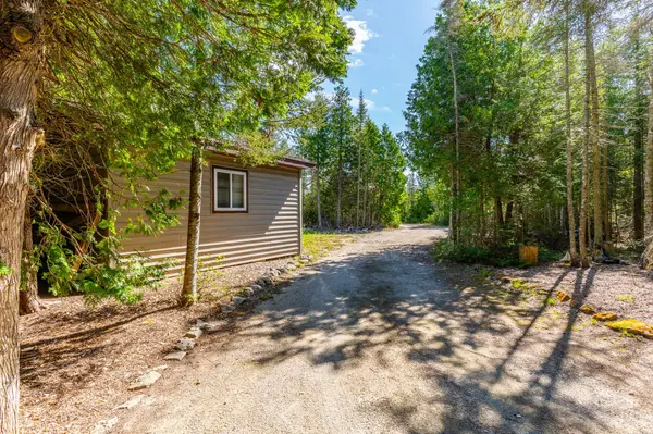 139 Huron DR, Northern Bruce Peninsula, ON N0H 2R0