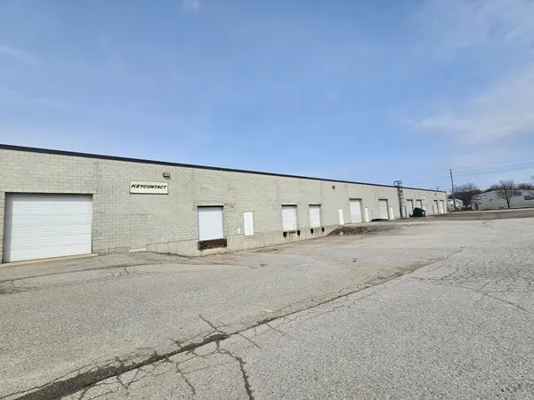 555 Admiral DR #5, London East, ON N5V 4L6