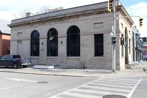 837 King ST E #201, Hamilton, ON L8M 1B3