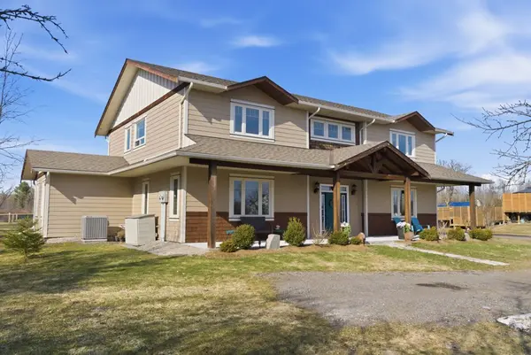 190 Lakeshore RD, Brighton, ON K0K 1H0