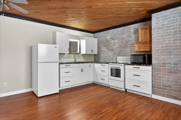 12 Concession ST #A, Havelock-belmont-methuen, ON K0L 1Z0