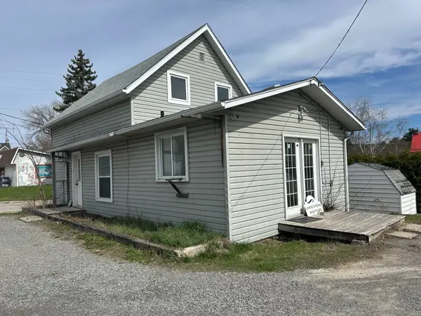 23 WHELAN ST, Westport, ON K0G 1X0