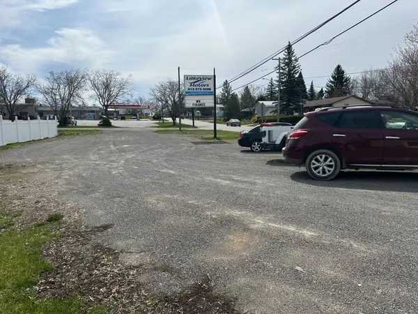 23 WHELAN ST, Westport, ON K0G 1X0