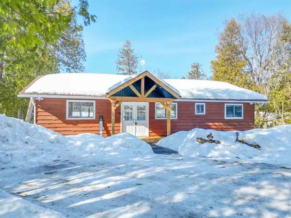 12 Cherry LN, East Ferris, ON P0H 1K0