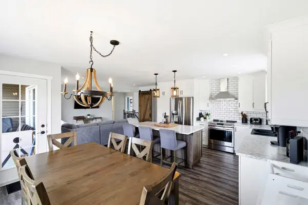 15683 County Road 43 RD, North Stormont, ON K0C 1K0