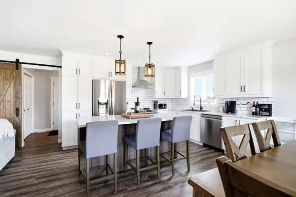 15683 County Road 43 RD, North Stormont, ON K0C 1K0