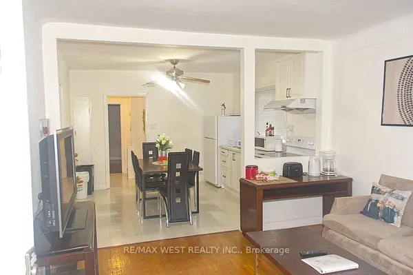 5177 Kitchener ST, Niagara Falls, ON L2G 1B4