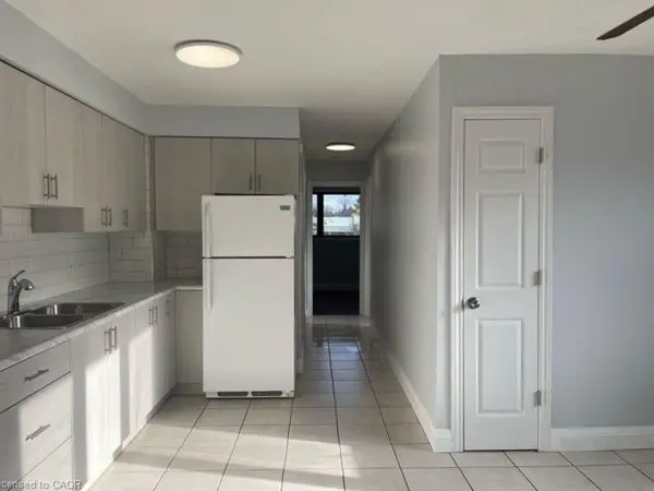 367 Wilson ST E #3, Hamilton, ON L9G 2C1