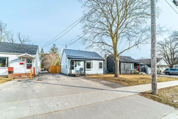 56 Glenelg ST E, Kawartha Lakes, ON K9V 1Z3