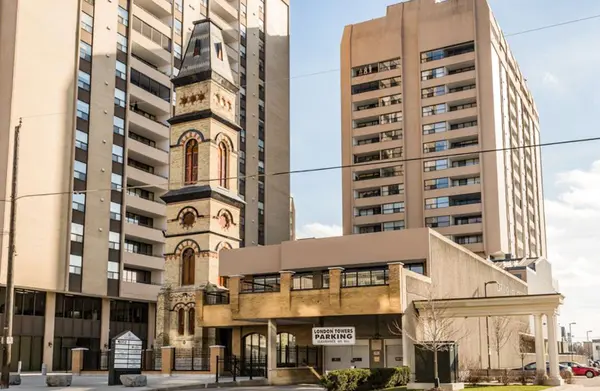 379 Dundas ST #207-209, London East, ON N6B 1V5