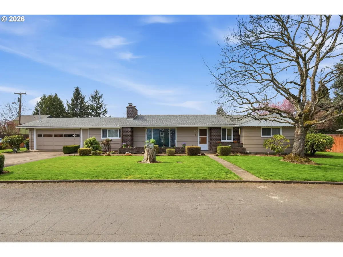 1420 EVERGREEN DR, Eugene, OR 97404