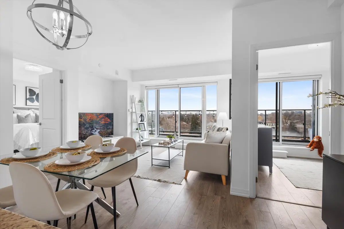 741 Sheppard AVE W #701, Toronto C06, ON M3H 0C9