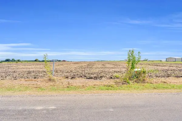 345 N Armstrong Road, Venus, TX 76084