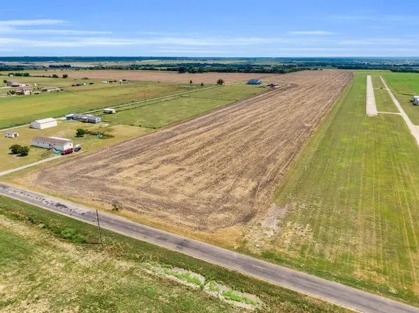 345 N Armstrong Road, Venus, TX 76084