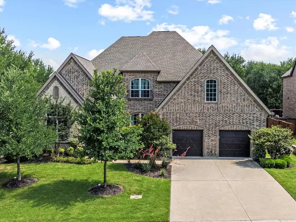 10933 Smoky Oak Trail, Flower Mound, TX 76226