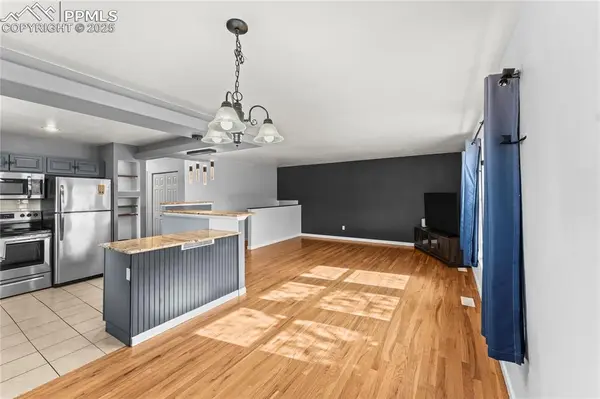 526 Griffith WAY, Colorado Springs, CO 80911