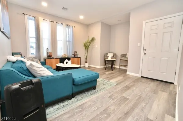 172-176 Delavan Ave, Newark City, NJ 07104