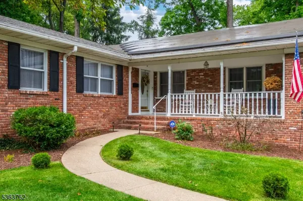 12 Ravine Rd, Verona Twp., NJ 07044