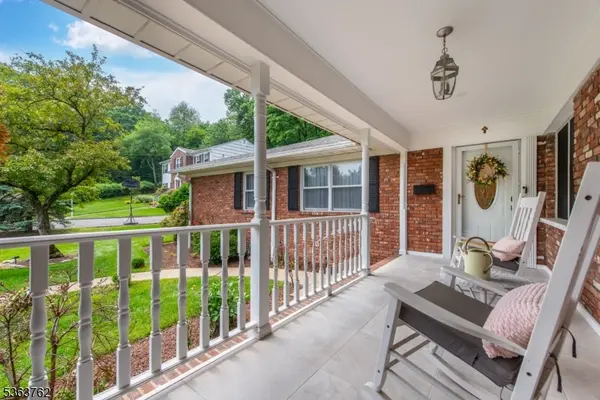 12 Ravine Rd, Verona Twp., NJ 07044