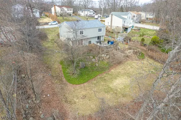 40 Hummingbird Trl, Vernon Twp., NJ 07422
