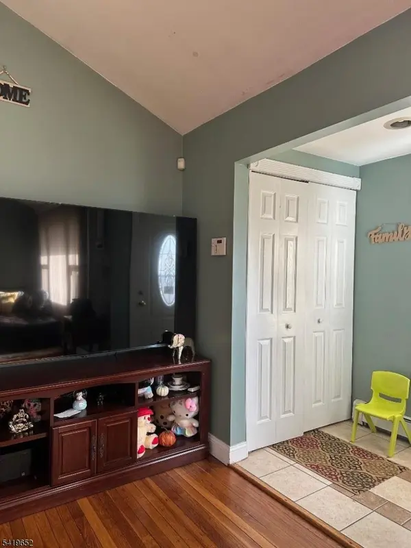 118 Markowitz St, Carteret Boro, NJ 07008