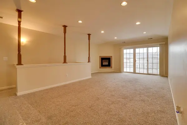 14602 Moravian Manor CIR, Sterling Heights, MI 48312