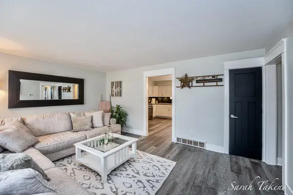 3766 Parkland AVE SW, City Of Wyoming, MI 49509