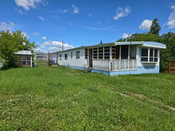 25 Huston Drive, Grimshaw, AB T0H 1W0