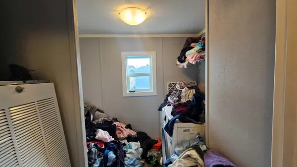 6001 53 Avenue Close, Stettler, AB T0C2L2