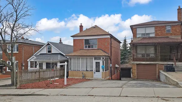 496 Northcliffe BLVD, Toronto C03, ON M6E 3L5