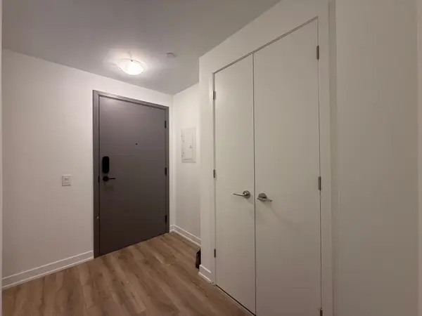 634 Church ST #1703, Toronto C08, ON M4Y 0G9