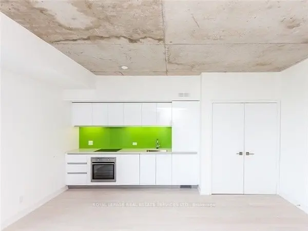 20 Minowan Miikan LN #831, Toronto C01, ON M6J 0E5