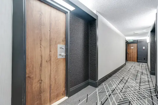 705 King ST W #413, Toronto C01, ON M5V 2W8