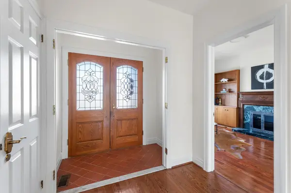 77 Chaplin CRES, Toronto C03, ON M5P 1A4