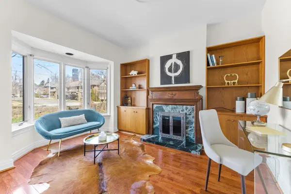 77 Chaplin CRES, Toronto C03, ON M5P 1A4