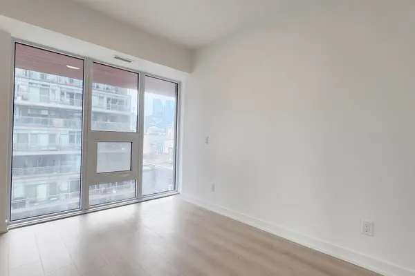 100 Queen ST E #1005, Toronto C08, ON M5C 0B5