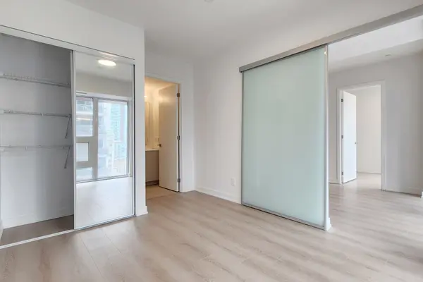 100 Queen ST E #1005, Toronto C08, ON M5C 0B5