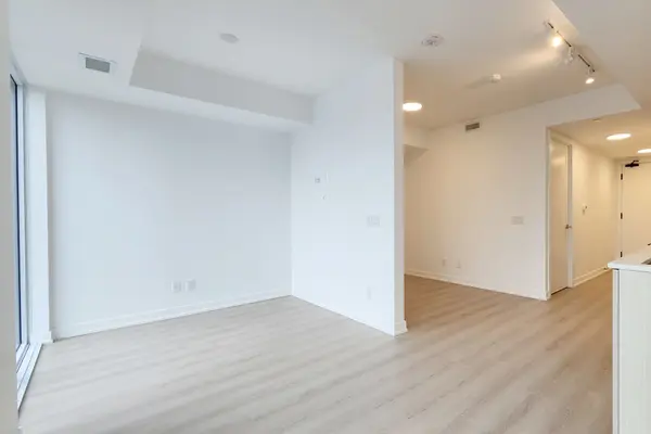 100 Queen ST E #1710, Toronto C08, ON M5C 0B5