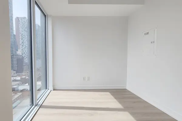 100 Queen ST E #1710, Toronto C08, ON M5C 0B5