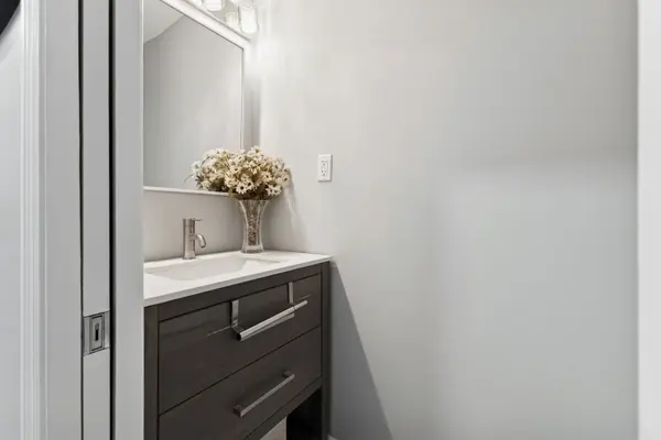 243 Coventry CT, Oshawa, ON L1G 6H4