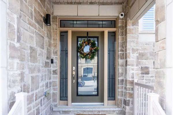 228 FLEETWOOD DR, Oshawa, ON L1K 3E7