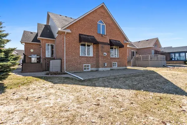 303 WATERBURY CRES, Scugog, ON L9L 1S5
