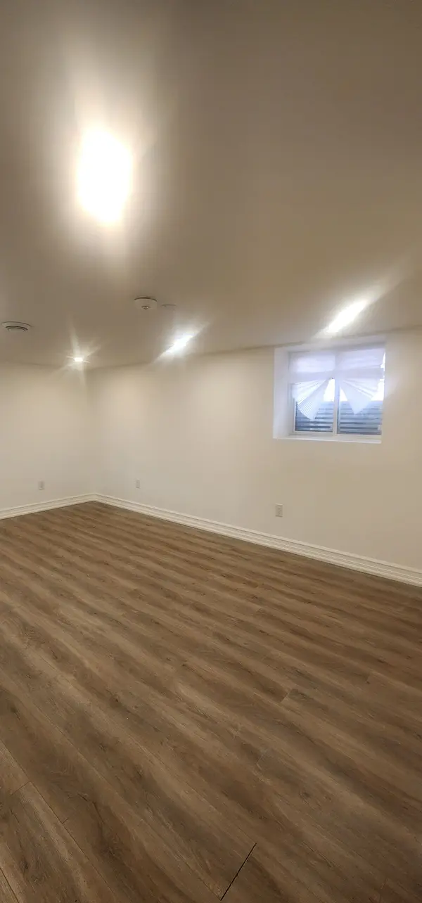 859 Mary ST, Oshawa, ON L1G 5G5